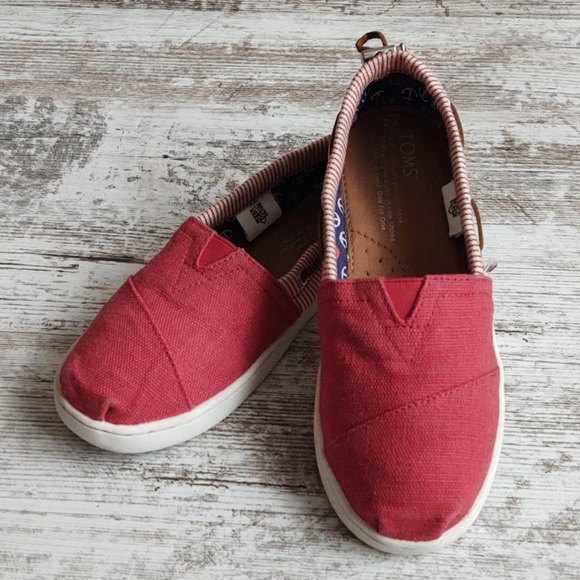 Toms Other - ⚀Sz 2 Toms Red White Stripe Nautical